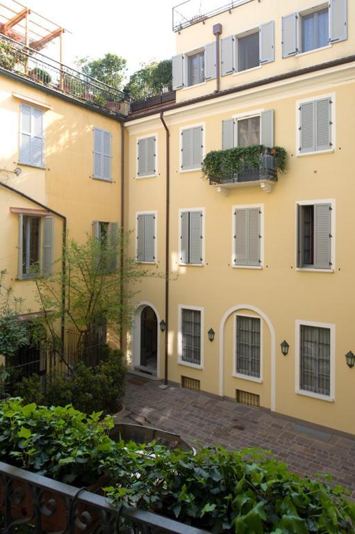 Cerva Fashion District Apartment Milan Exterior photo