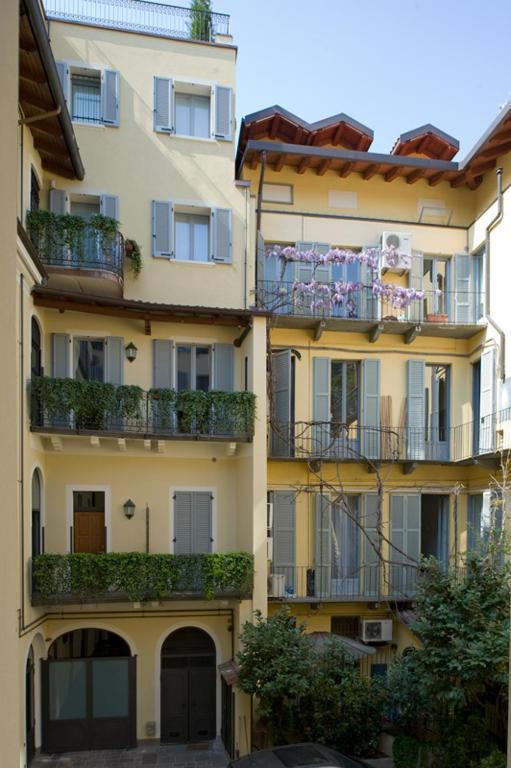 Cerva Fashion District Apartment Milan Exterior photo