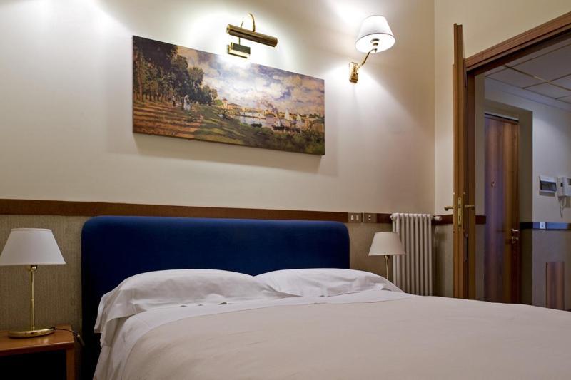 Cerva Fashion District Apartment Milan Exterior photo